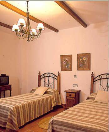 Hotel El Perro De Paterna 2*